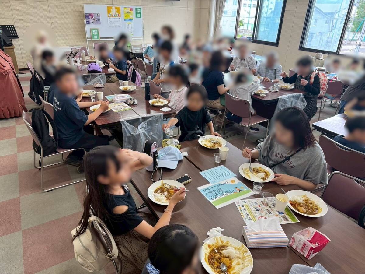 写真:白楊小学校2年生見学
