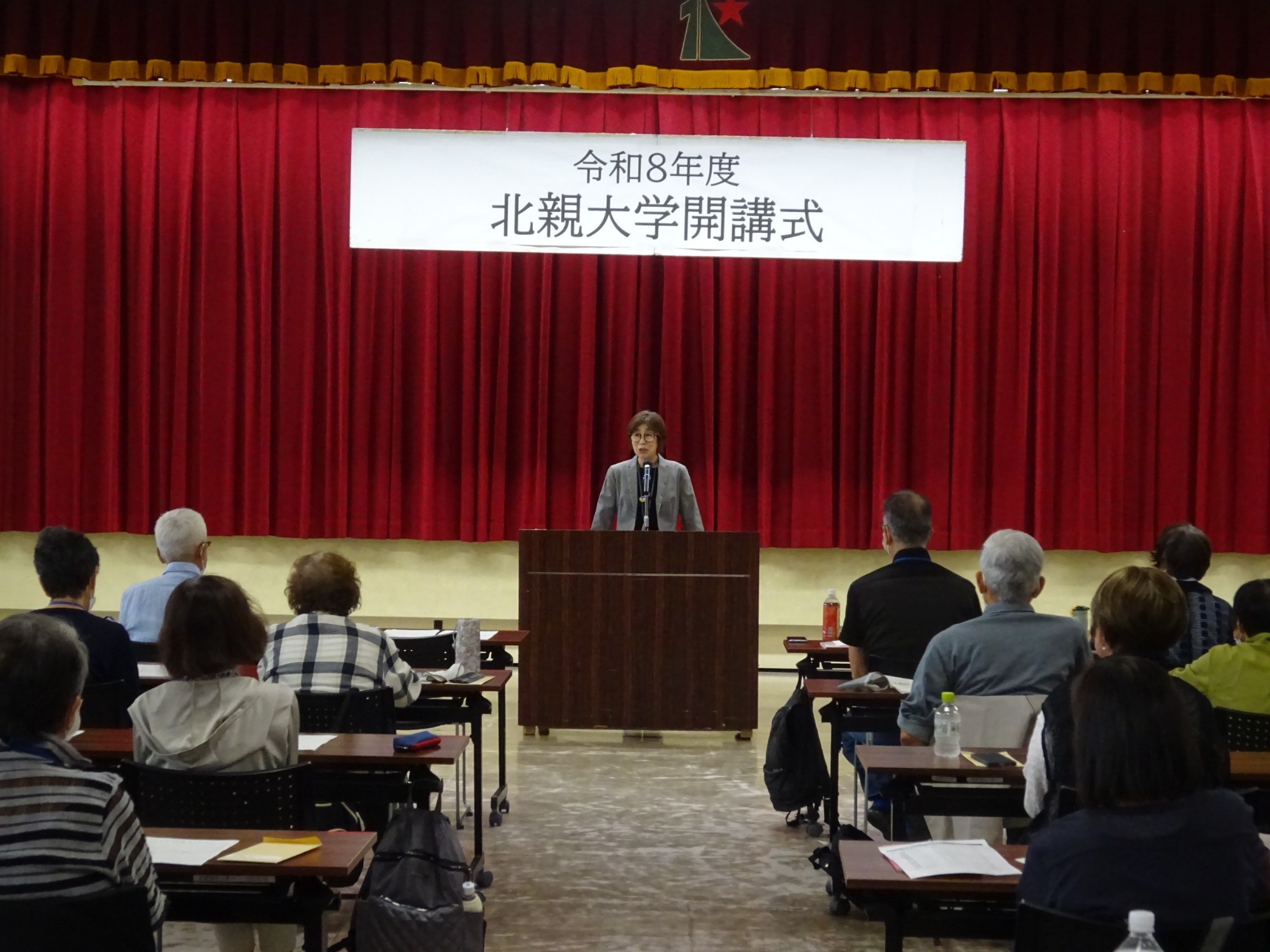 写真:白楊小学校2年生見学